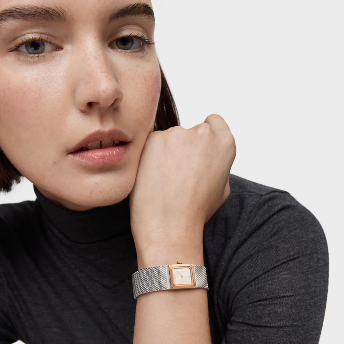 TOUS   RELOJ DIGITAL MINIMESH - 3000142200