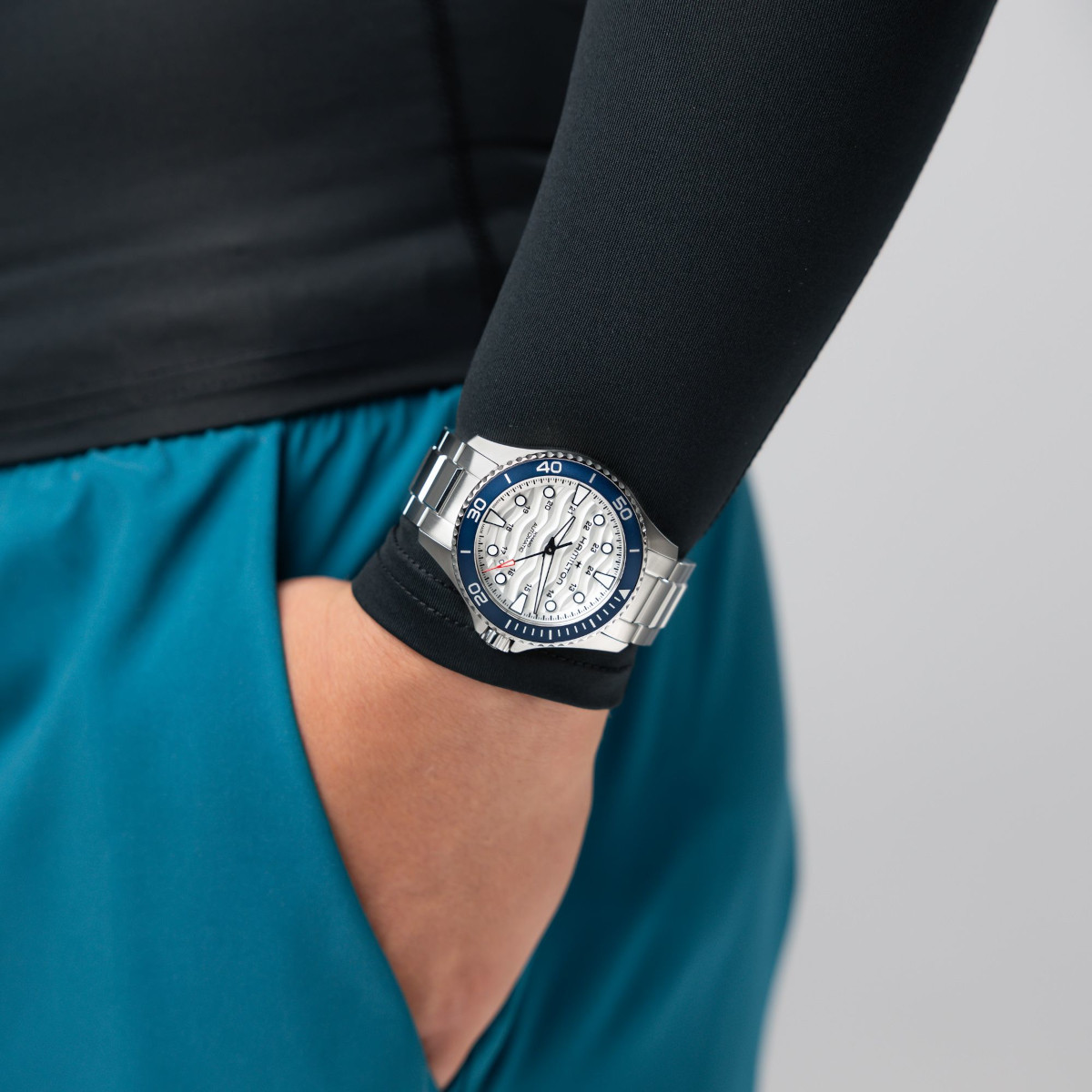 KHAKI NAVY SCUBA ACTE 40 mm - H82425110